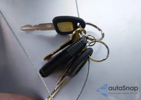 1994 Lincoln Town Car Signature/Tournament из США, поврежденный, VIN 1LNLM82W2RY628475